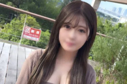 FC2-PPV-4024079 行走的淫女