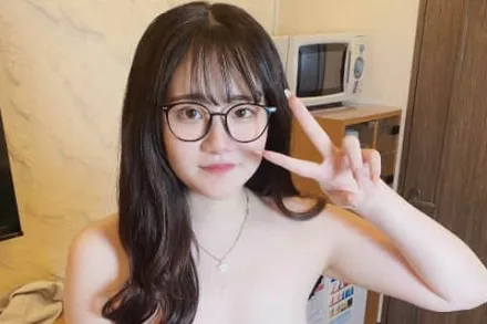 FC2-PPV-4653783 安娜的白色皮肤