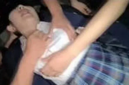 FC2-PPV-4676265 迷失在成人世界的天真黑发女孩