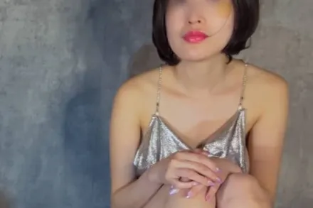 FC2-PPV-4755826 蒙眼游戏让你一览无余地体验性爱过程