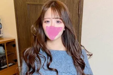 FC2-PPV-4643584 超级可爱的白人女孩