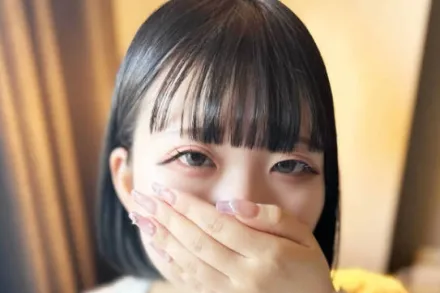 FC2-PPV-4667023 天真的笑容