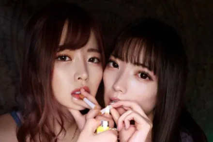 FC2-PPV-4542592 两个美女巨乳辣妹俱乐部厕所双口交带回家女同趴