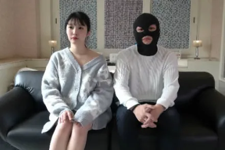 FC2-PPV-4631125 对小脸黑发美女尽情施展他们钟爱的主戏