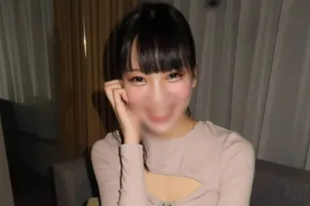 FC2-PPV-4607884 住在东京的21岁F罩杯女孩