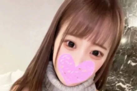 FC2-PPV-4670050 她作为单身女性陷入困境