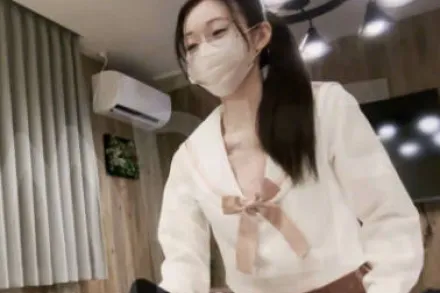 FC2-PPV-4720134 现漫画阅读模特在拍摄期间被干翻