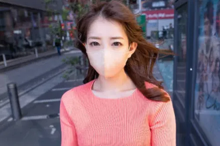 FC2-PPV-2903548 性感傲人的巨乳美容顾问