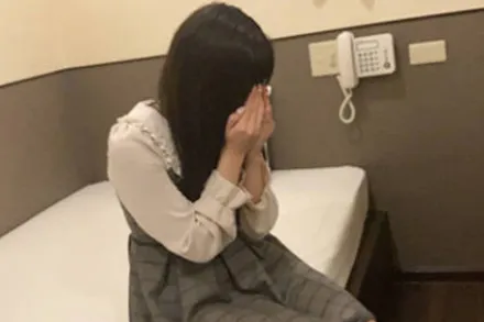 FC2-PPV-4802619 这位美女曾是女仆