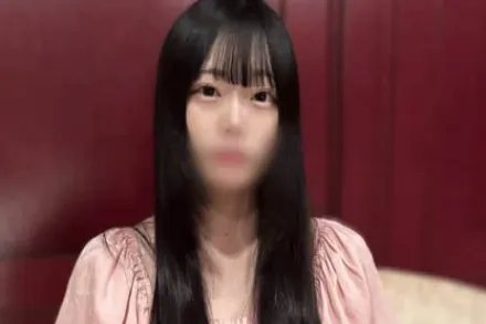 FC2-PPV-4665719 拥有美丽肌肤但有严重精神健康问题