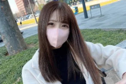 FC2-PPV-3228997 被父母抛弃在孤儿院长大的孤独美女