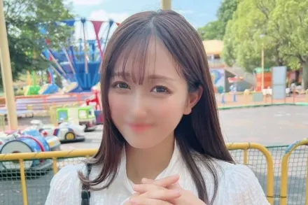 FC2-PPV-4552188 一位来自著名女子大学的漂亮女大学生被带到了摩天轮