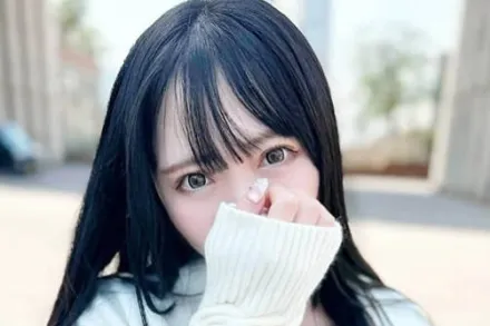 FC2-PPV-4663929 黑发小恶魔给老男人打手枪