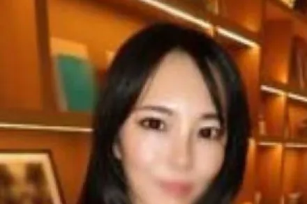 FC2-PPV-4600406 与前模特美女妻子的秘密恋情