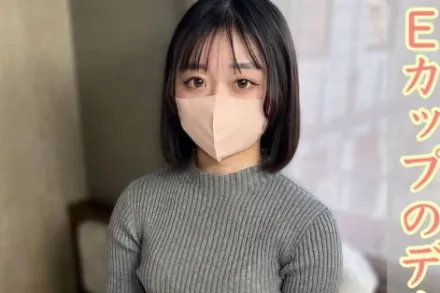 FC2-PPV-4669304 大屁股女大学生被抓住头拍打屁股