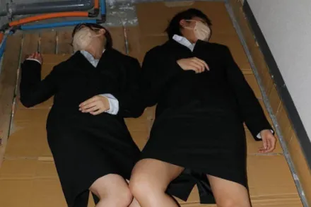 FC2-PPV-2904483 身着求职套装的女性