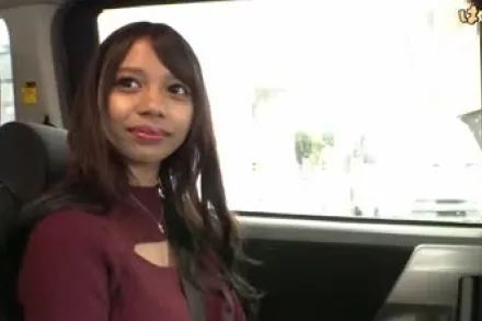 FC2-PPV-4714356 拥有超过30万粉丝的偶像