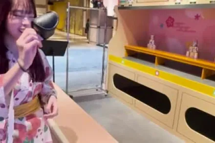 FC2-PPV-4715708 操着可爱的关西口音的乃木坂系女大学生