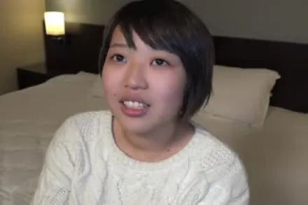 FC2-PPV-4685859 为还债献身的丰满21岁女孩