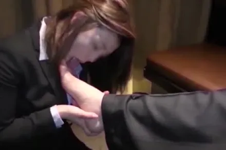 FC2-PPV-4593765 投资公司人妻贪恋他人肉棒