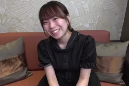 FC2-PPV-4545074 残留稚气巨乳可爱女