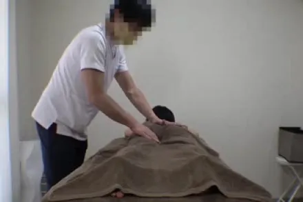 FC2-PPV-4518464 羞涩店里身体僵硬的苗条美女