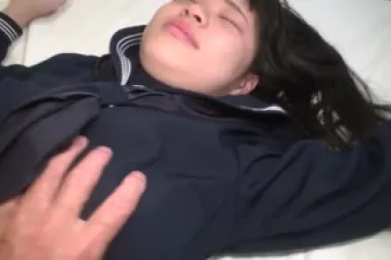 FC2-PPV-4692217 黑长直水手服少女清纯外表下的疯狂高潮