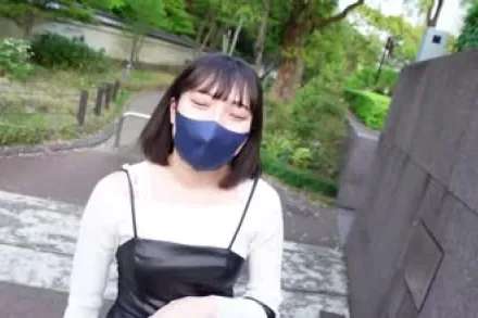 FC2-PPV-4484174 因为是刚从乡下出来的没有家的第二天