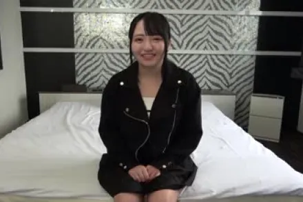 FC2-PPV-4733915 牙医助理工作的美乳美女