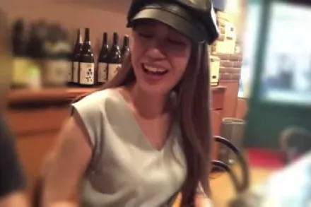 FC2-PPV-4493322 大学毕业美丽粉丝回家中出