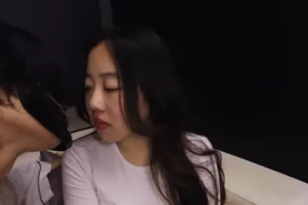 FC2-PPV-4436951 太过害羞紧张的大小姐