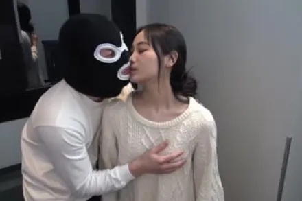 FC2-PPV-4396685 自慰不如用男鸡巴发泄性欲