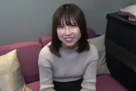 FC2-PPV-4465742 有点朴素认真女孩あゆみ酱长美腿健康圆臀