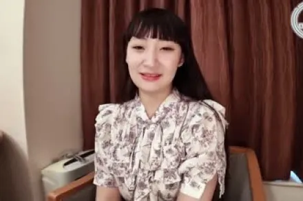 FC2-PPV-4693924 露脸素人女孩为做H的事而来