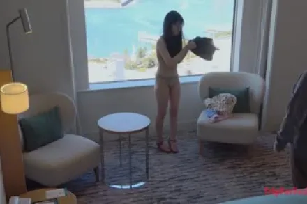 FC2-PPV-4410659 全裸跪地深喉