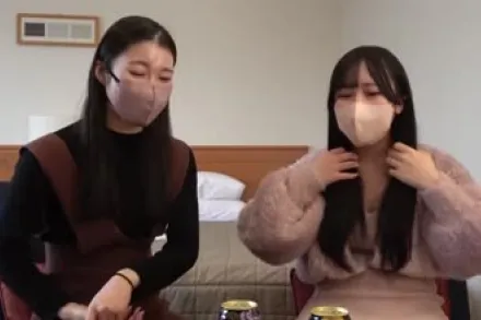 FC2-PPV-4326418 他闯入女孩聚会结果变成三人组