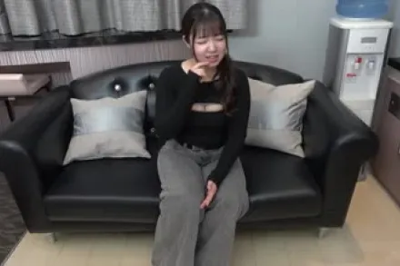 FC2-PPV-4698819 软萌棉花糖身材的上京少女初次体验敏感娇躯