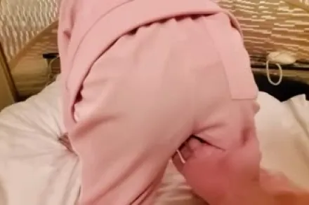 FC2-PPV-4189858 冬假刚开始因前途争吵离家出走的轻音乐部所属149cm女学员