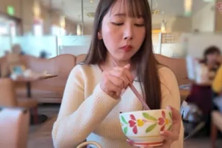 FC2-PPV-4585298 一个大学讲师和一个刚毕业的超级美女有染