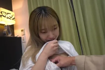 FC2-PPV-3984483 美乳麻薯肌肤