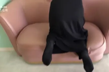 FC2-PPV-4595021 她拥有美丽的乳房和蜜桃般的臀部