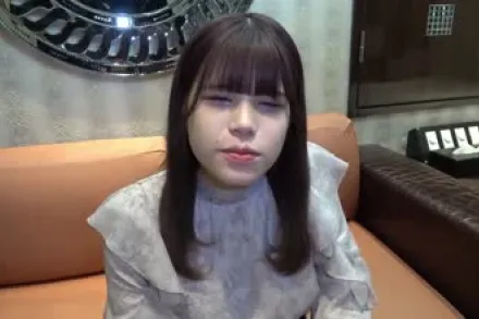 FC2-PPV-4059569 她对与男友的性爱并不满足一次又一次地用其他男人的阴茎射精