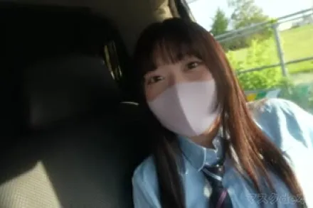 FC2-PPV-3808415 刚成年的小美女