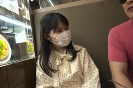 FC2-PPV-3749826 假扮大学生申请私人拍摄的离家少女