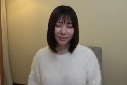 FC2-PPV-3837949 像小姑娘一样长大的大学生