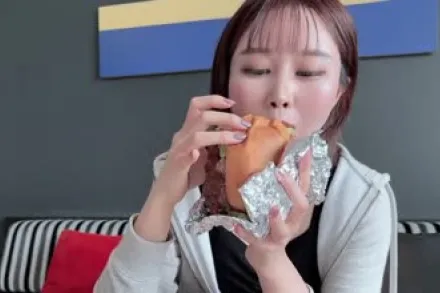 FC2-PPV-3751360 热情迎接初次的生猛肉棒