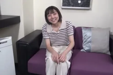 FC2-PPV-3878281 超级苗条可爱的大学生