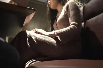 FC2-PPV-3688404 他认真说她的故事