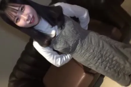 FC2-PPV-3693272 娇小迷你偶像