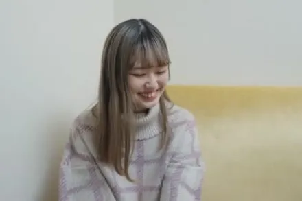 FC2-PPV-3319516 对皮肤好的少女施行了强X洗礼